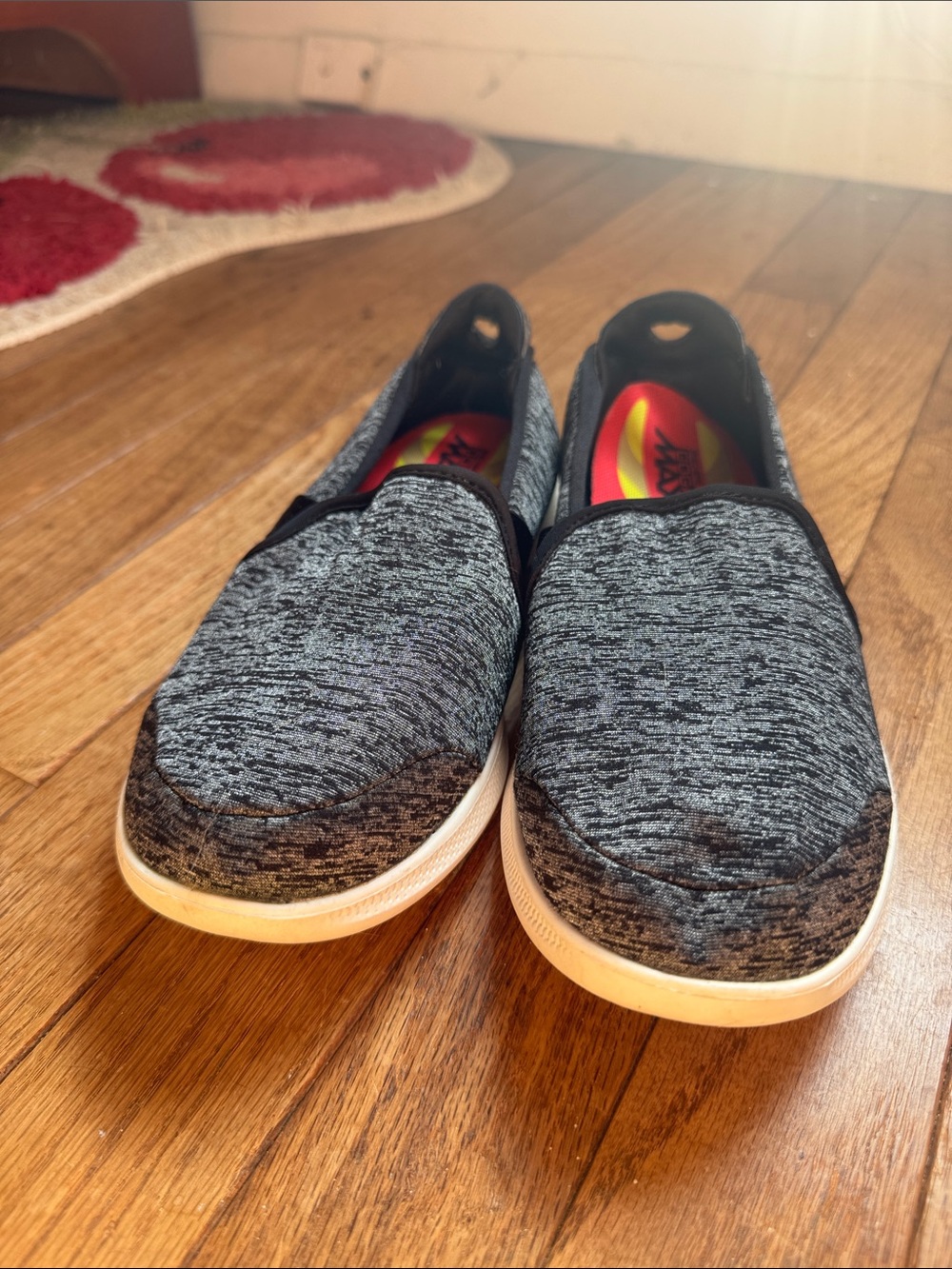 Comfort Slip-On Womens Shoes in Heather Gray